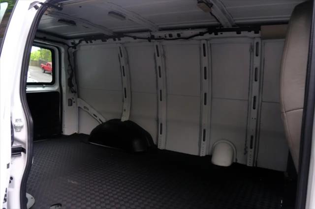 2017 GMC Savana 2500 Work Van