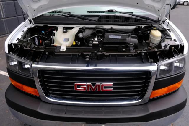 2017 GMC Savana 2500 Work Van