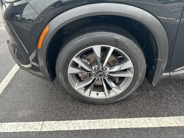 2023 INFINITI QX60 LUXE AWD