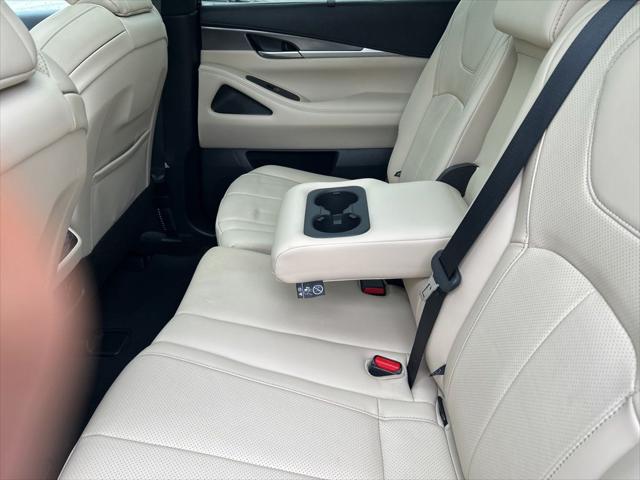 2023 INFINITI QX60 LUXE AWD
