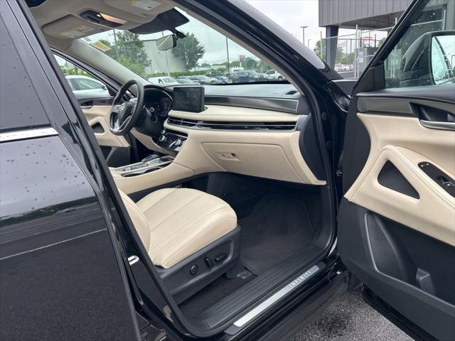 2023 INFINITI QX60 LUXE AWD