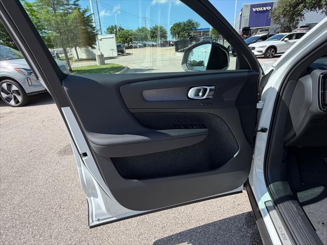 2026 Volvo EX40 Plus, Single Motor Extended Range, Fully electric