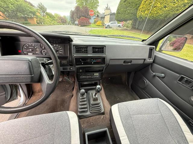 1993 Nissan 4x4 Truck 2dr