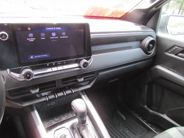 2023 Chevrolet Colorado 4WD Crew Cab Short Box WT
