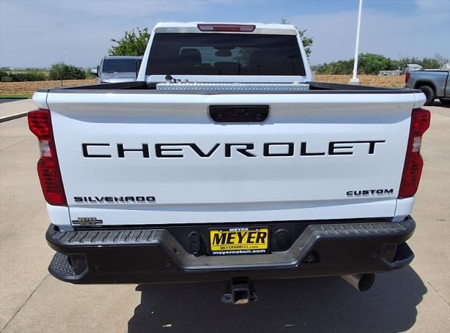 2025 Chevrolet Silverado 2500HD 4WD Crew Cab Standard Bed Custom
