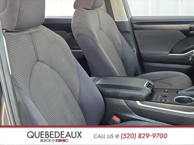 2023 Toyota Highlander LE