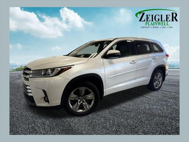 2017 Toyota Highlander Limited for sale in Plainwell, MI