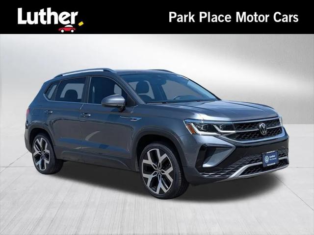 2023 Volkswagen Taos 1.5T SEL for sale in Rochester, MN
