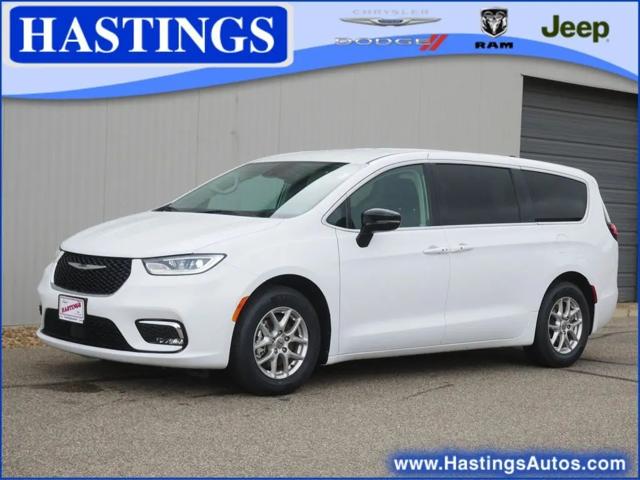 2024 Chrysler Pacifica Touring L for sale in Hastings, MN