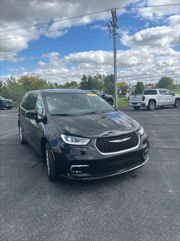 2023 Chrysler Pacifica Touring L for sale in Bluffton, IN