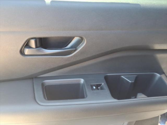 2024 Nissan Pathfinder SV FWD
