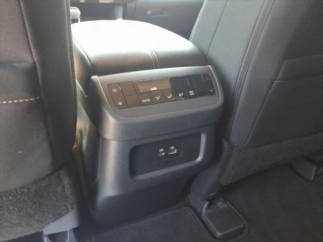 2024 Nissan Pathfinder SV FWD