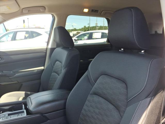 2024 Nissan Pathfinder SV FWD