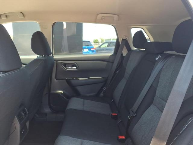 2024 Nissan Rogue SV FWD