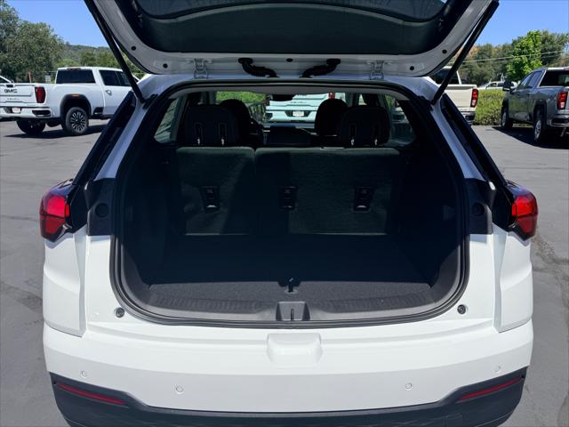 2027 Chevrolet Bolt LT FWD