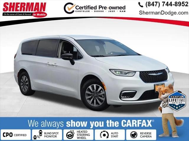 2024 Chrysler Pacifica Hybrid Select for sale in Skokie, IL