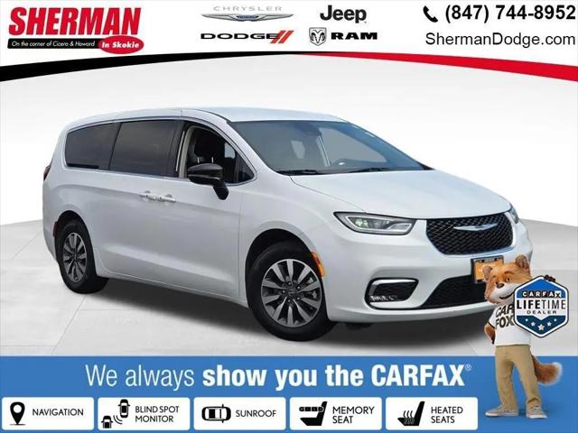 2024 Chrysler Pacifica Hybrid Select for sale in Skokie, IL