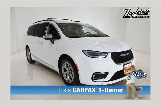 2023 Chrysler Pacifica Limited for sale in Urbana, IL