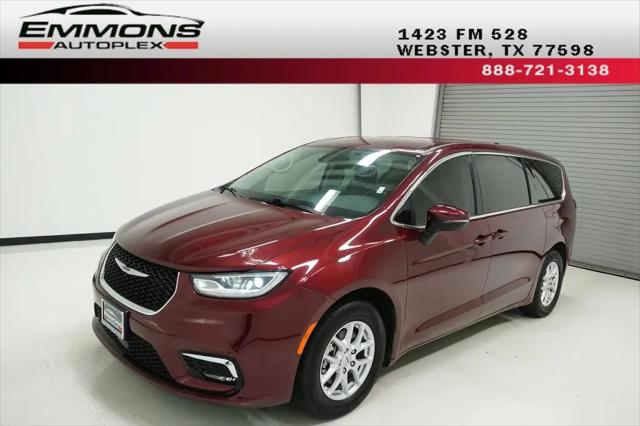 2023 Chrysler Pacifica Touring L for sale in Webster, TX