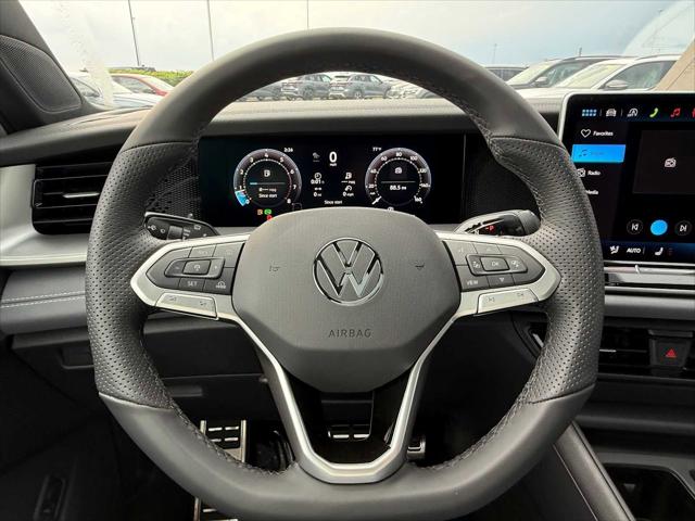 2026 Volkswagen Tiguan SE R-Line Black