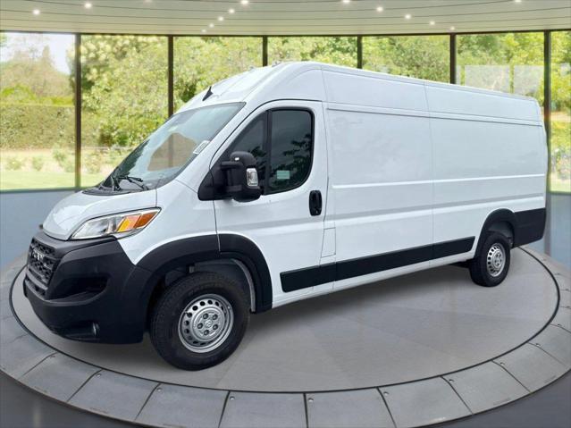 2026 Ram ProMaster Cargo Van Tradesman High Roof 159 WB EXT w/Pass Seat