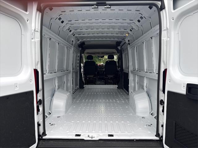 2026 Ram ProMaster Cargo Van Tradesman High Roof 159 WB EXT w/Pass Seat