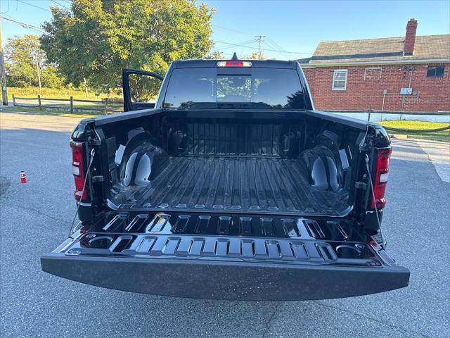 2026 Ram 1500 Express Crew Cab 4x4 57 Box
