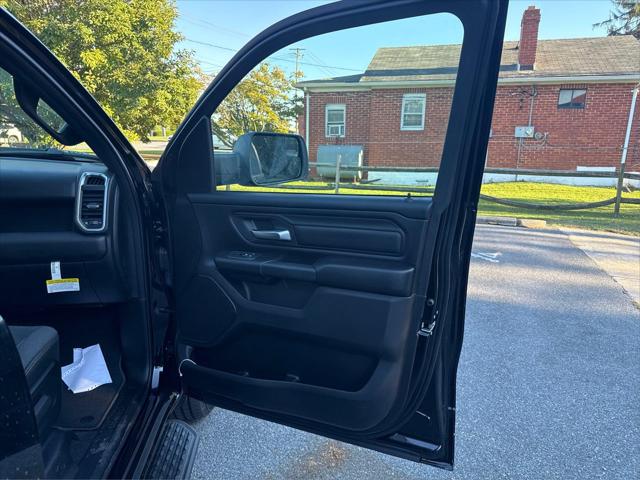 2026 Ram 1500 Express Crew Cab 4x4 57 Box