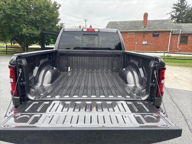 2026 Ram 1500 Express Crew Cab 4x4 57 Box