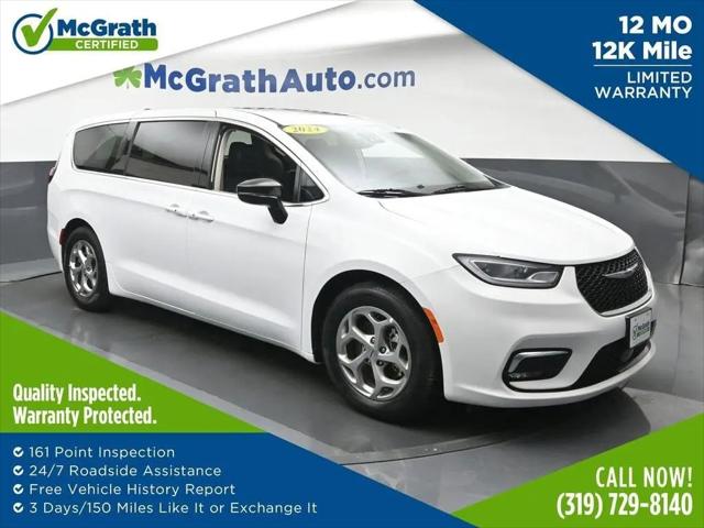 2024 Chrysler Pacifica Limited for sale in Cedar Rapids, IA