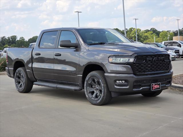 2026 RAM 1500 RAM 1500 EXPRESS CREW CAB 4X4 57 BOX
