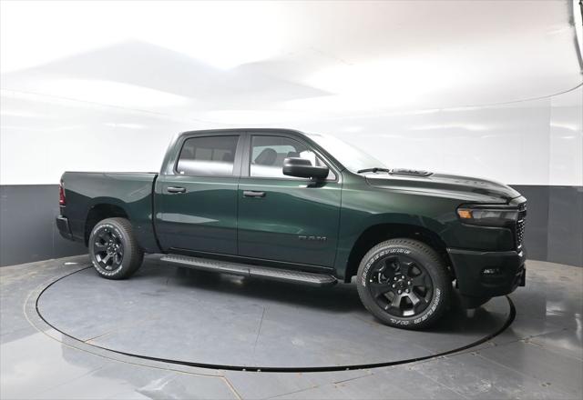 2026 RAM Ram 1500 RAM 1500 EXPRESS CREW CAB 4X4 57 BOX