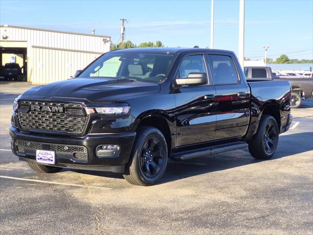 2026 RAM 1500 RAM 1500 EXPRESS CREW CAB 4X4 57 BOX