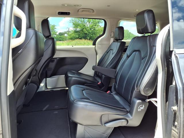 2021 Chrysler Voyager LXI