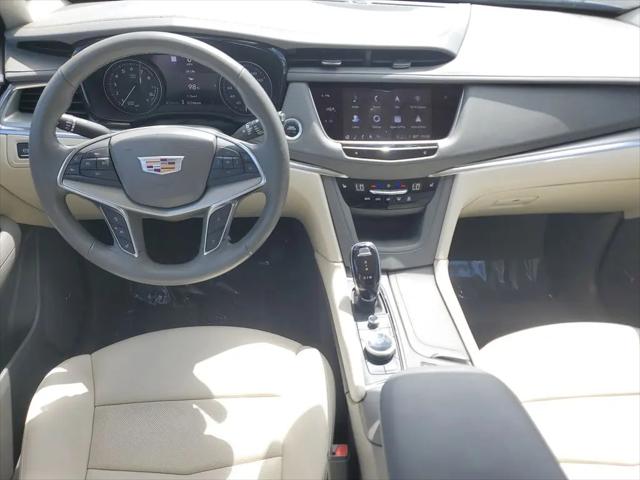 2024 Cadillac XT5 FWD Premium Luxury