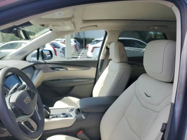 2024 Cadillac XT5 FWD Premium Luxury
