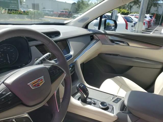 2024 Cadillac XT5 FWD Premium Luxury