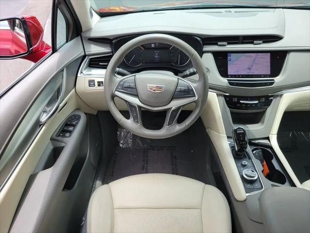2022 Cadillac XT5 FWD Premium Luxury