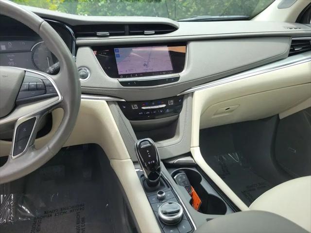 2022 Cadillac XT5 FWD Premium Luxury