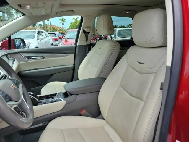 2022 Cadillac XT5 FWD Premium Luxury