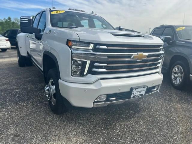 2022 Chevrolet Silverado 3500HD 4WD Crew Cab Long Bed High Country for sale in Ottawa, IL