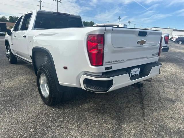 2022 Chevrolet Silverado 3500HD 4WD Crew Cab Long Bed High Country