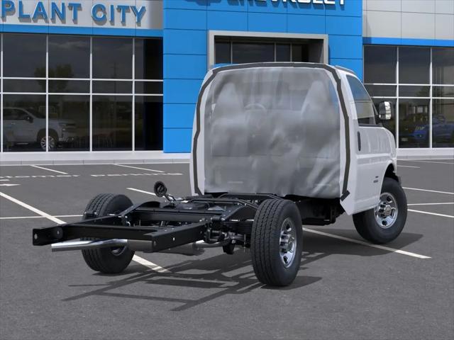 2025 Chevrolet Express Cutaway Work Van