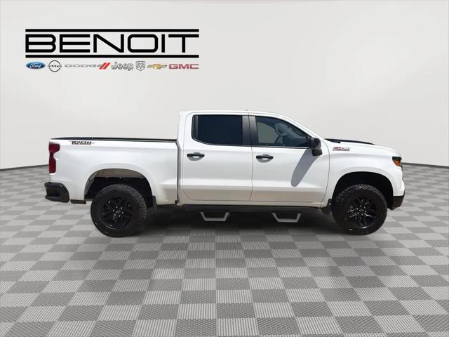 2024 Chevrolet Silverado 1500 4WD Crew Cab Short Bed Custom Trail Boss