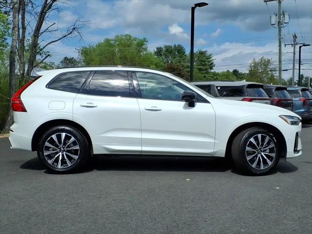 2025 Volvo XC60 B5 Plus
