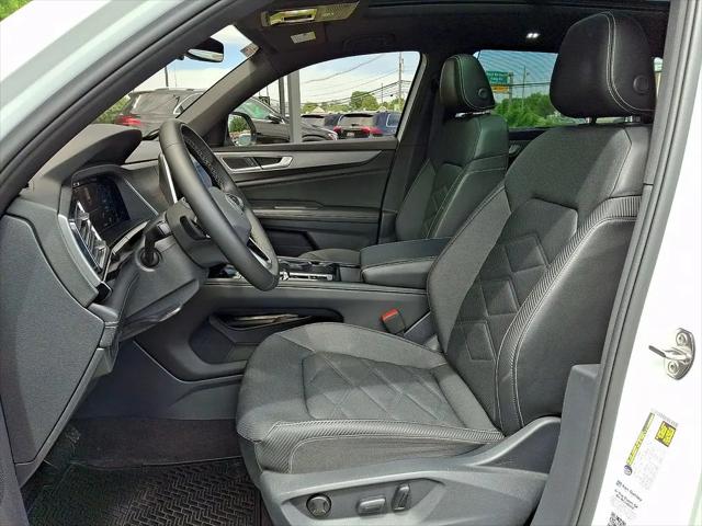 2024 Volkswagen Atlas Cross Sport 2.0T SE w/Technology