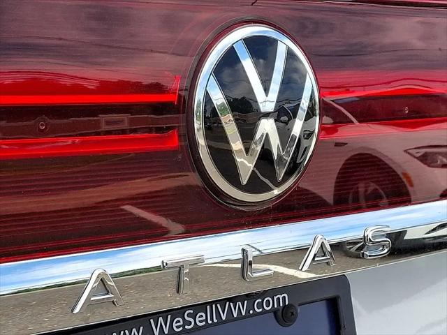 2024 Volkswagen Atlas Cross Sport 2.0T SE w/Technology