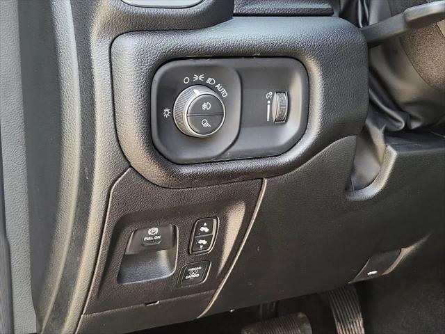 2025 Ram 1500 Big Horn Crew Cab 4x4 5'7" Box