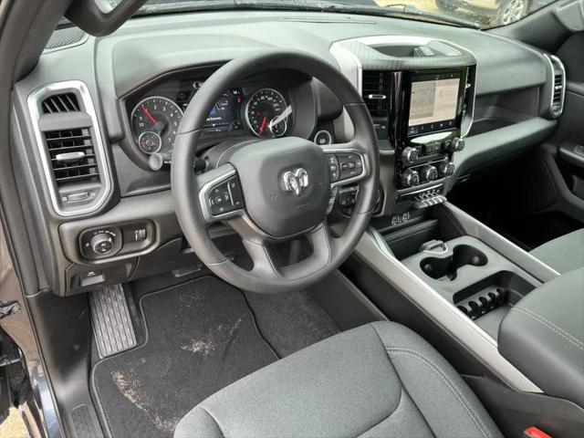 2026 Ram 1500 Express Crew Cab 4x4 57 Box