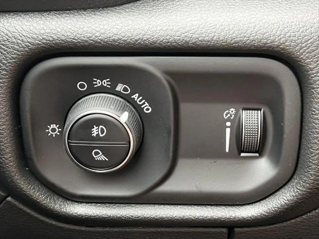 2026 Ram 1500 Express Crew Cab 4x4 57 Box